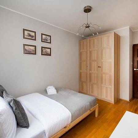 Metro Ksiecia Janusza Cosy Apartment Варшава Екстер'єр фото