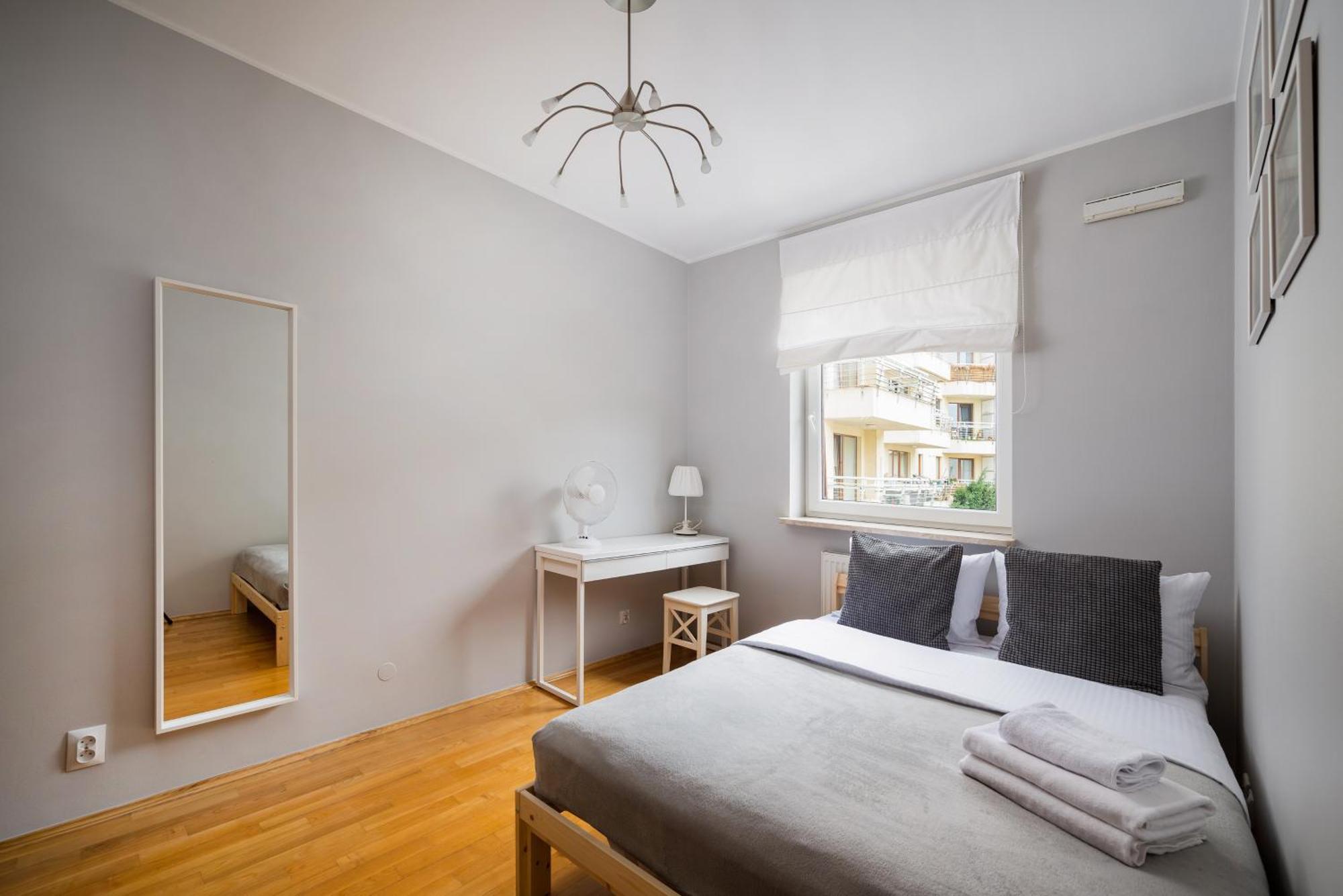 Metro Ksiecia Janusza Cosy Apartment Варшава Екстер'єр фото